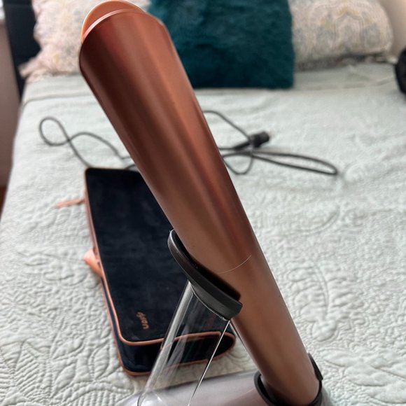 Dyson Hair Straightener - Picture 6 of 7